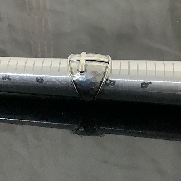 Vtg.(1975) Hammered Sterling Silver Cross Ring W/Wide Cigar Band Width. Size 7 - Picture 6 of 7